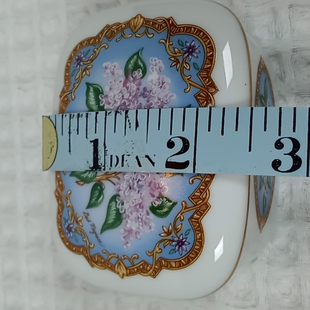 1990 Heritage House "Love Songs To Remember" Gail Magram Lilac Artwork Music Box - Picture 13 of 14